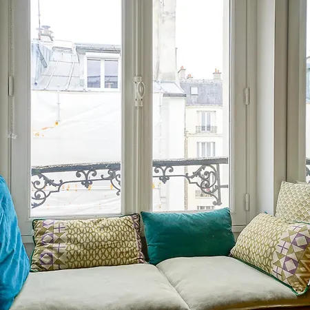 Beautiful With View On The Faubourg *